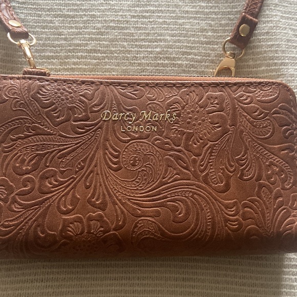 Wristlet - Picture 2 of 6